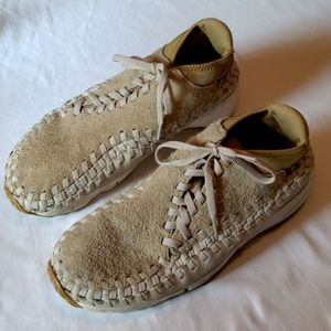 Nike Footscape woven khaki lace up size 11.5